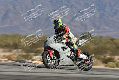 media/Oct-30-2025-Racers Edge (Thu) [[dabbdaf680]]/3-B Group/Session 4 (Turn 9 Side)/